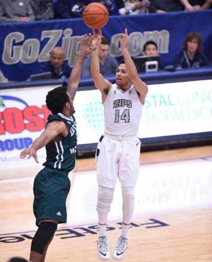 Noah Robotham, shown here against Eastern Michigan, chipped in 14 points to help the Zips defeat Ohio 80-68