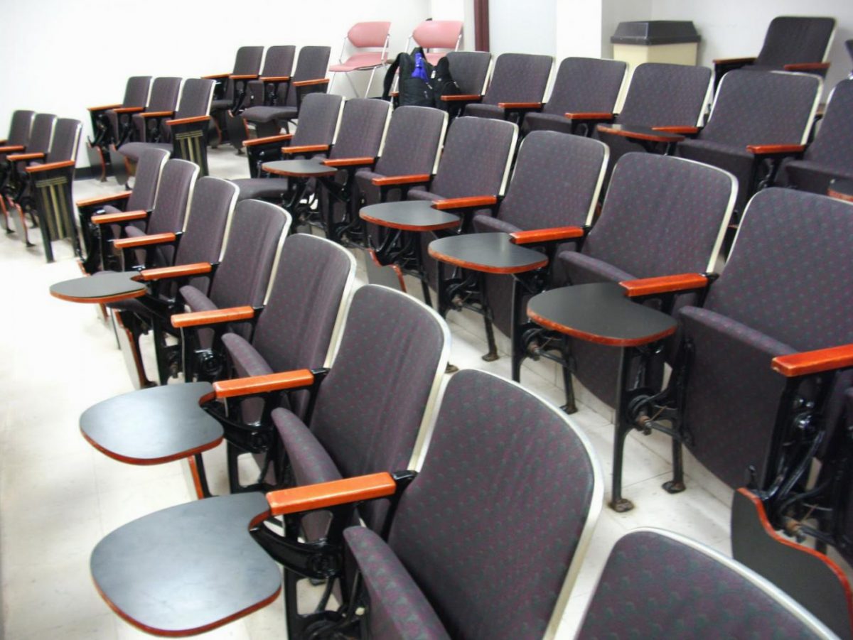 A group of right-handed desks in a Kolbe lecture hall. 
