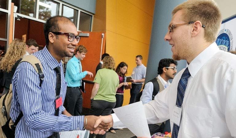 Before the pandemic, all students and alumni met face-to-face with potential employers during career fairs.