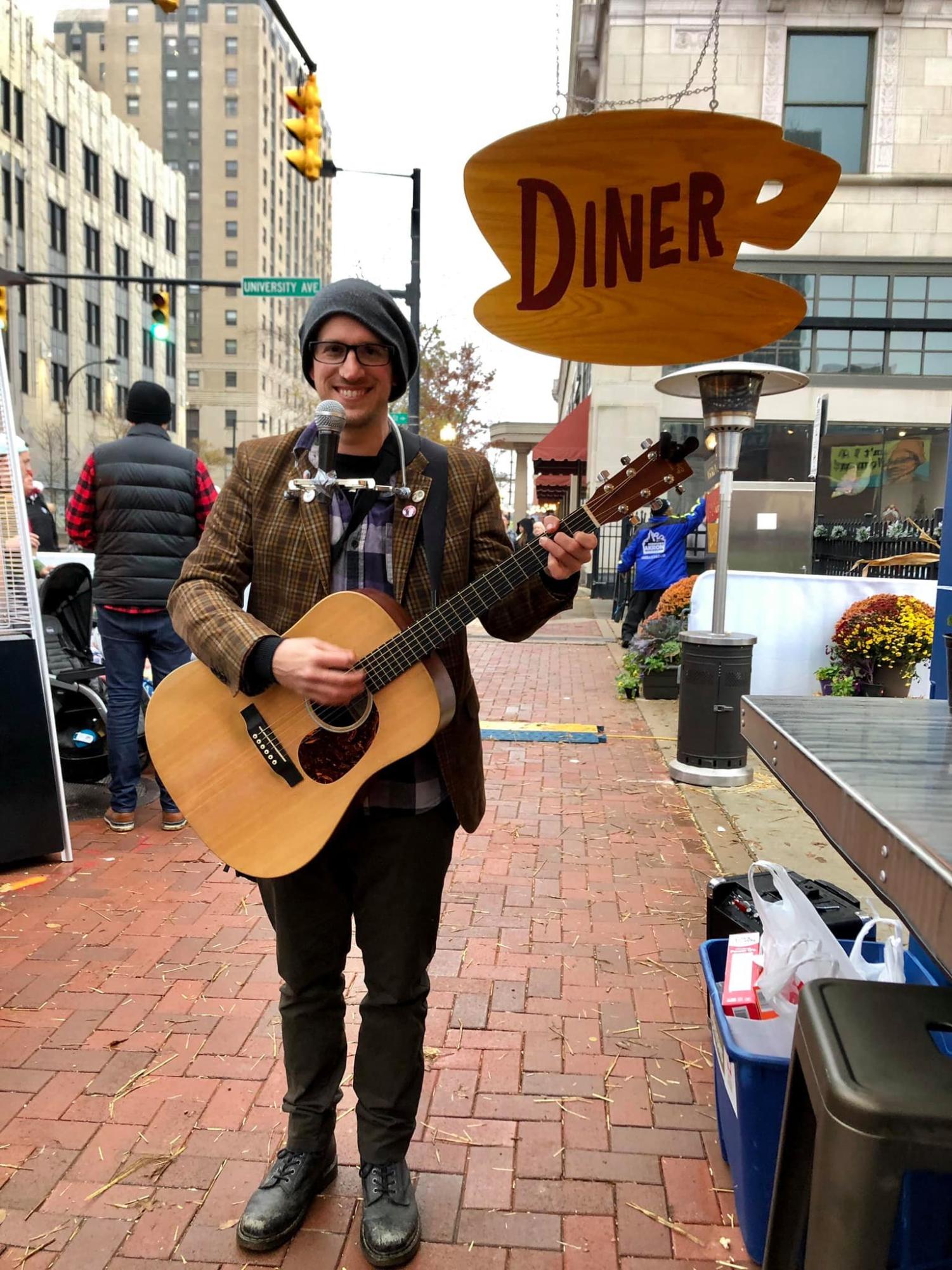 Smells Like Snow Coffee Festival brings fun for UA “Gilmore Girls” fans